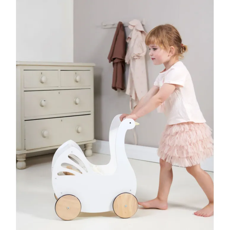 SWEET SWAN PRAM